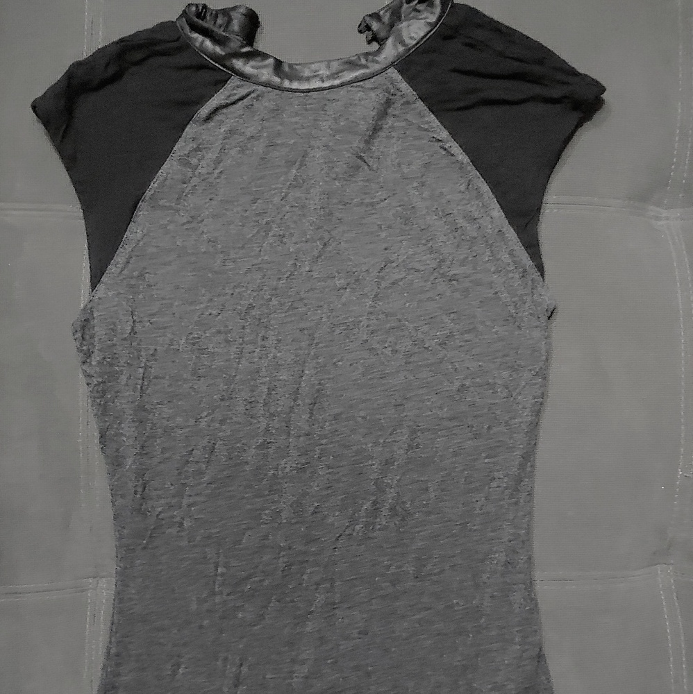 Guess black and grey top